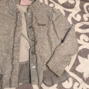 Ruffle bottom jacket